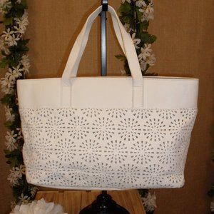 🌼Talbots White Leather Laser Cut Tote🌼